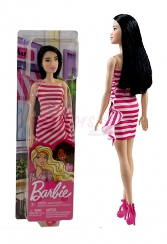 Barbie v šatech